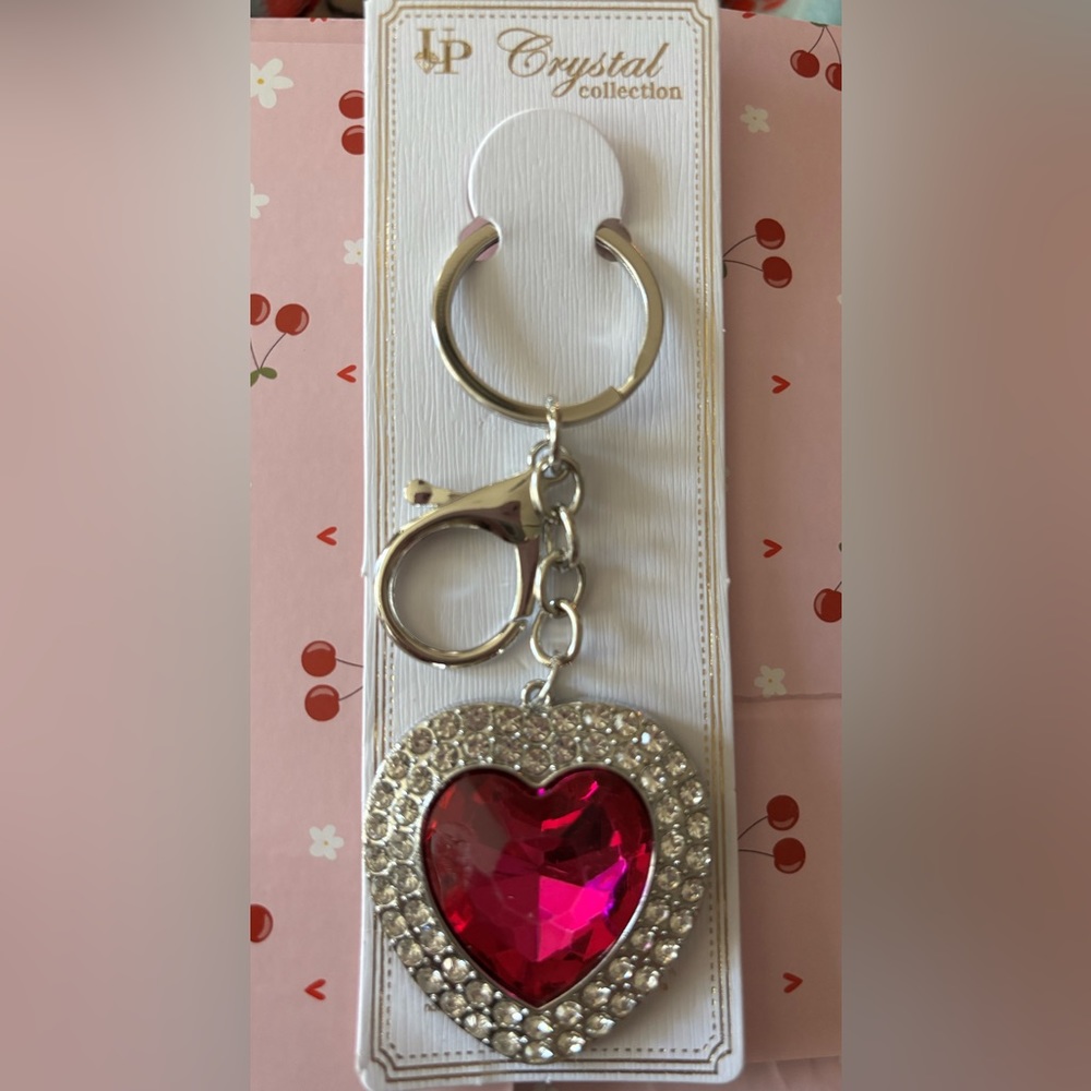 6 heart Rhinestone Keychain! Assorted colors. - Picture 4 of 6